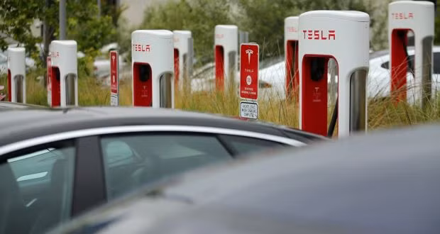 Toyota đã bán toàn bộ cổ phần đang sở hữu của Tesla - Ảnh minh hoạ