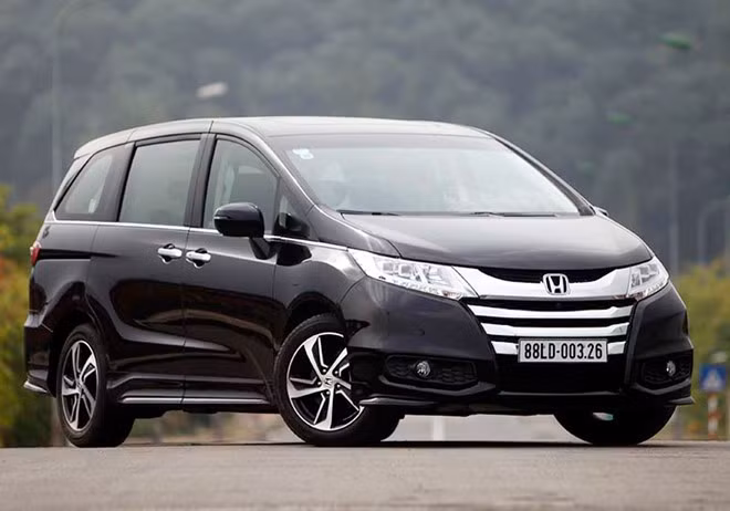 Lỗi công tắc cửa kính là nguyên nhân khiến Honda Việt Nam phải thực hiện triệu hồi Accord và Odyssey - Ảnh minh hoạ
