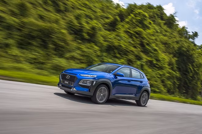 Hyundai Kona chính thức ra mắt thị trường Việt Nam với giá bán lẻ từ 615 đến 725 triệu đồng.