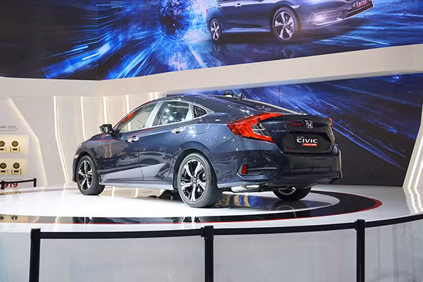 Honda Civic vừa bán ở Việt Nam đang mắc lỗi ở bộ phận liên quan đến động cơ - Ảnh minh hoạ