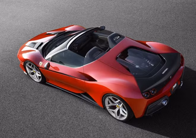 Siêu xe mới J50 của Ferrari dự kiến ra mắt vào giữa năm 2017 - Ảnh: Road&Track