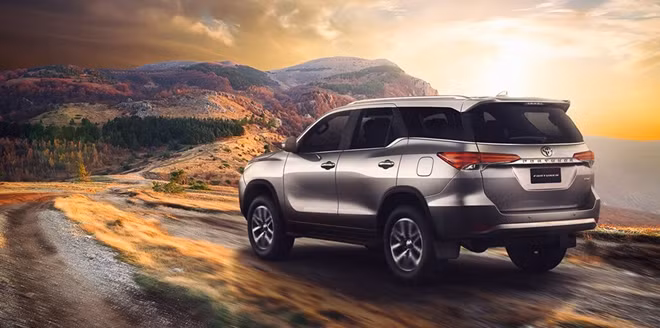 Đang là một trong những dòng xe bán chạy nhất Việt Nam nhưng Toyota không nhập khẩu bất kỳ một chiếc Fortuner nào kể từ đầu năm 2018 - Ảnh minh hoạ
