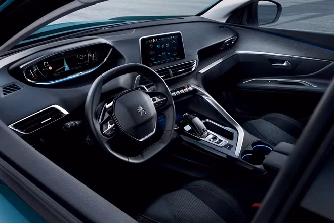 Khoang điều khiển của Peugeot 5008