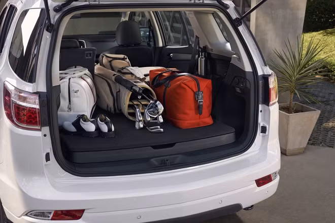 Việc xếp đồ sao cho hiệu quả trên xe SUV 7 chỗ không phải lúc nào cũng dễ dàng - Ảnh minh hoạ