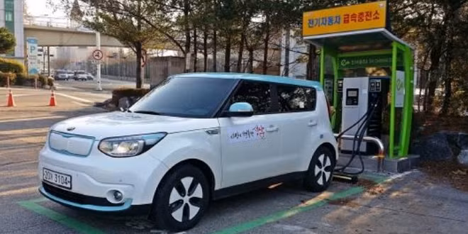 Soul EV là một trong hai sản phẩm chạy hoàn toàn bằng điện hiện có trong danh mục sản phẩm của Hyundai - Ảnh minh họa