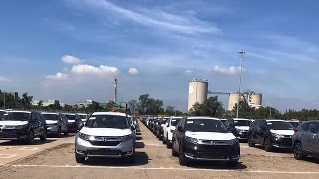 Lượng ô tô nhập khẩu vào Việt Nam trong năm 2018 chủ yếu từ Thái Lan và Indonesia - Ảnh minh hoạ.