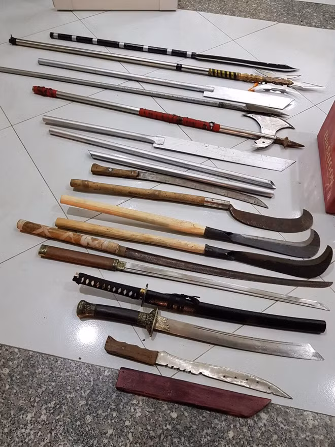 Số giao lê mã tấu các đối tượng đem đi để hỗn chiến.
