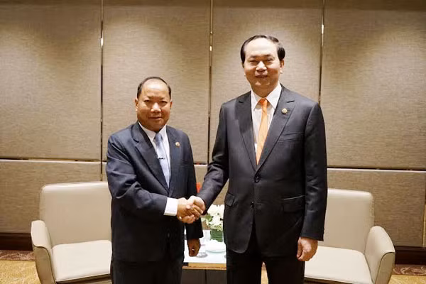 Bộ trưởng Trần Đại Quang gặp gỡ song phương với Bộ trưởng Bộ An ninh nước CHDCND Lào Sổm - kẹo Sỉ-la-vông.