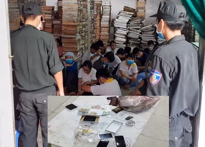 Các đối tượng cùng tang vật bị bắt giữ