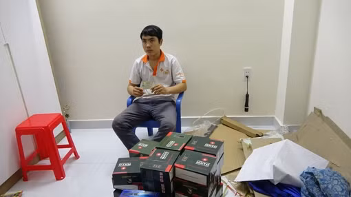 Mánh khoé mới của tội phạm mua bán trái phép vũ khí, vật liệu nổ trên không gian mạng ảnh 2
