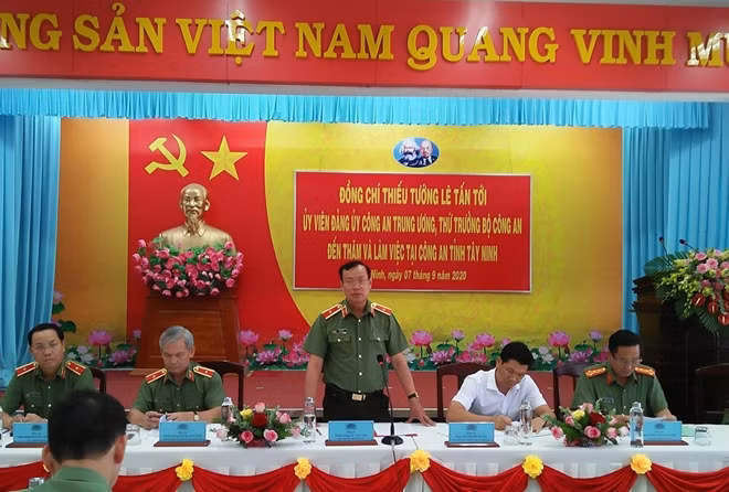 Thứ trưởng Lê Tấn Tới phát biểu chỉ đạo tại buổi làm việc