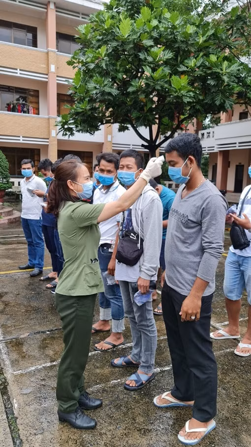 Khai giảng khóa đào tạo trung cấp cho cán bộ Bộ Nội vụ Campuchia ảnh 5