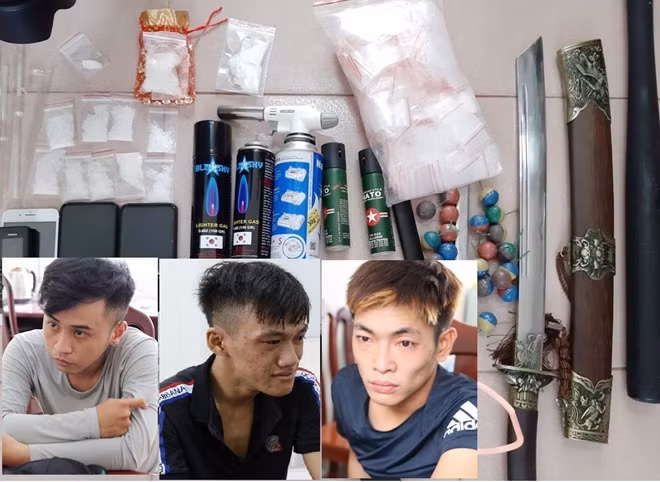 Các đối tượng cùng tang vật