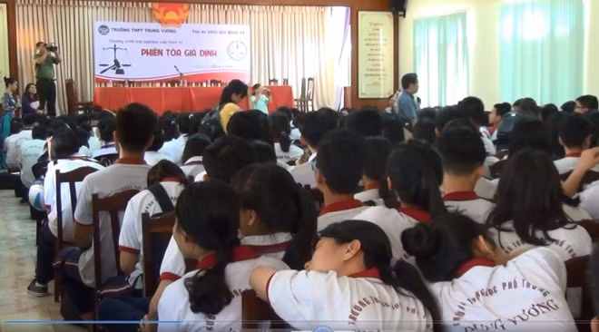 Phiên tòa giả định giúp học sinh hiểu được luật pháp, ứng xử tốt hơn về thực tế trong xã hội