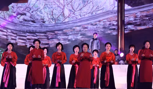 Hát Xoan Phú Thọ được UNESCO công nhận là di sản cần được bảo vệ khẩn cấp.