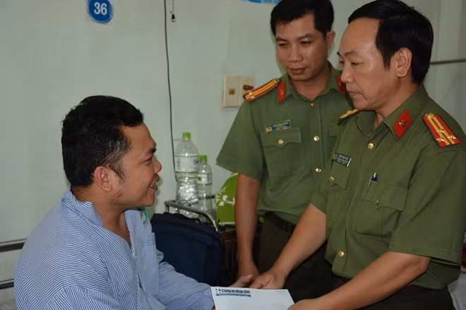 Đại úy Nguyễn Đặng Thành Trung, Phó Đội trưởng Đội cảnh sát QLHC về TTXH Công an TP Phan Thiết.