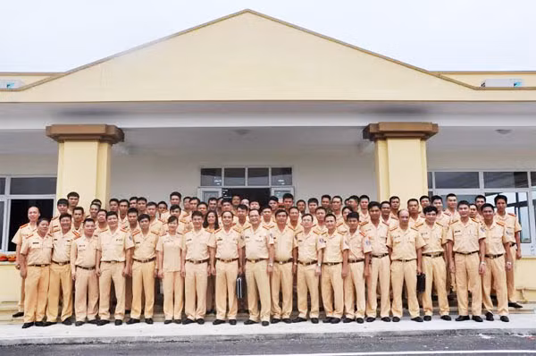 Toàn thể học viên lớp tập huấn. Toàn thể học viên lớp tập huấn.