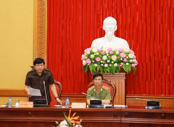 Đồng chí Nguyễn Thế Kỷ, Phó trưởng Ban Tuyên giáo Trung ương phát biểu tại buổi họp báo.