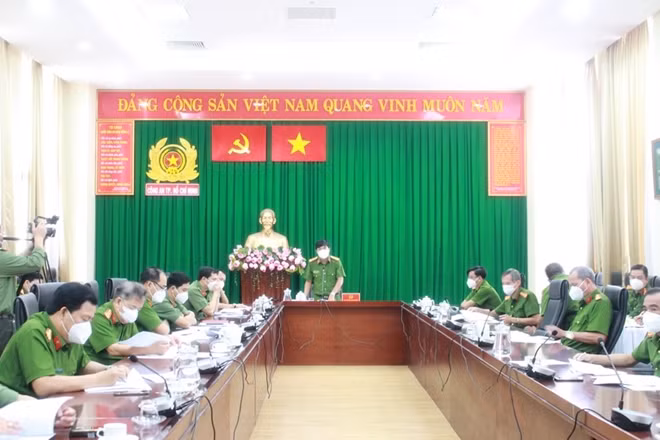 Các đại biểu tại hội nghị.