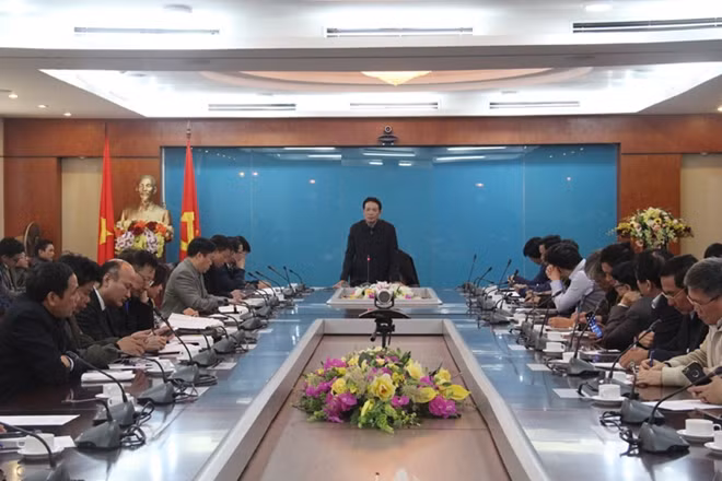 Thứ trưởng Hoàng Vĩnh Bảo chủ trì buổi làm việc