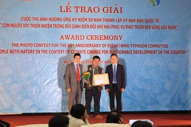 Trao giải nhất cho tác giả Hoàng An