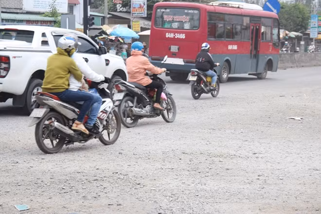 Dòng xe đan xen rất dễ xẩy ra tai nạn