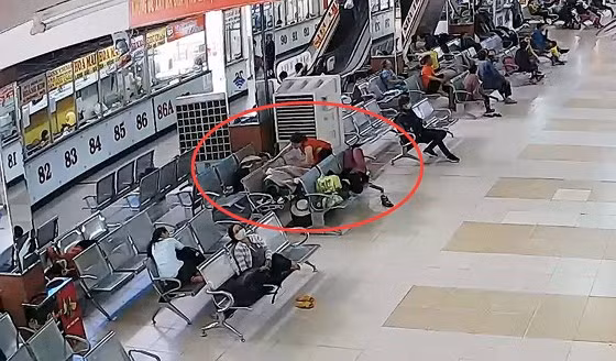 Hình ảnh Tiên lấy trộm tài sản bị camera an ninh ghi lại