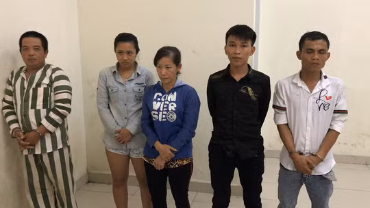 Băng trộm do Sơn cầm đầu