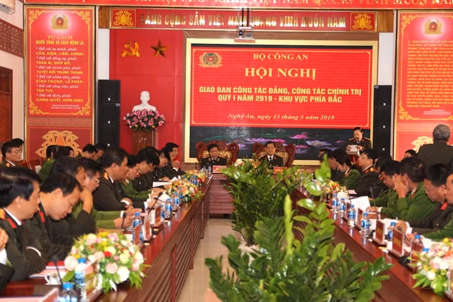 Toàn cảnh hội nghị