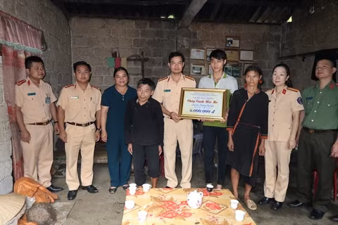 Đổi mới nội dung, chương trình đào tạo, đáp ứng yêu cầu bảo vệ an ninh, trật tự trong tình hình mới ảnh 3