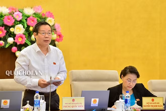 Phó Chủ tịch Quốc hội Phùng Quốc Hiển