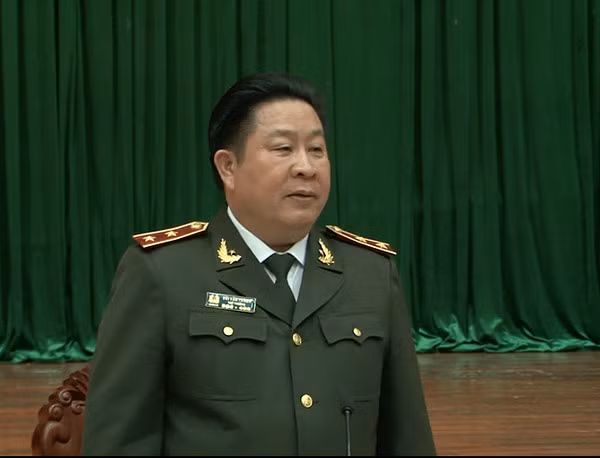 Thứ trưởng Bùi Văn Thành Thứ trưởng Bùi Văn Thành