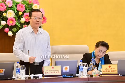Triển vọng hệ thống thu gom rác nổi&nbsp;trên sông bằng năng lượng mặt trời ảnh 3