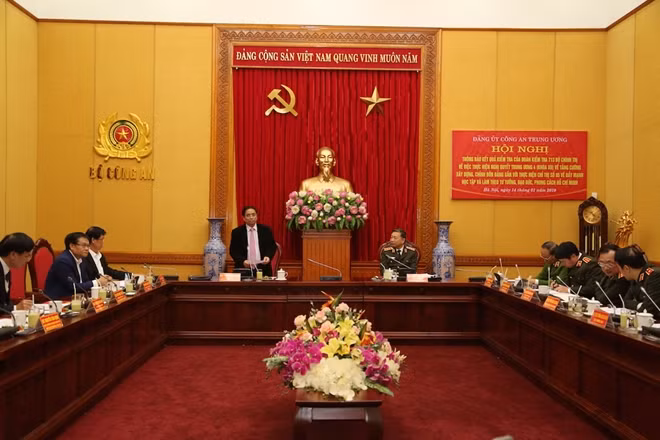 Đồng chí Phạm Minh Chính phát biểu tại hội nghị