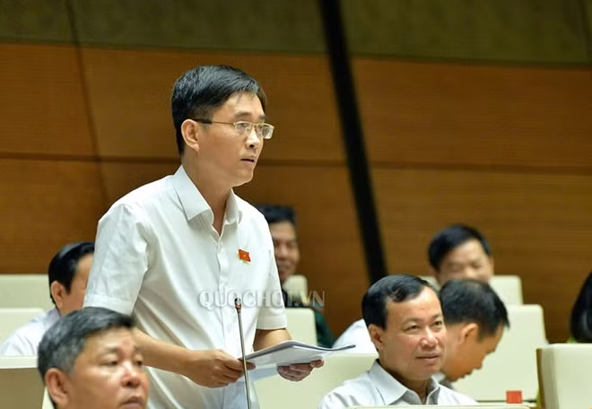 ĐBQH Hoàng Quang Hàm