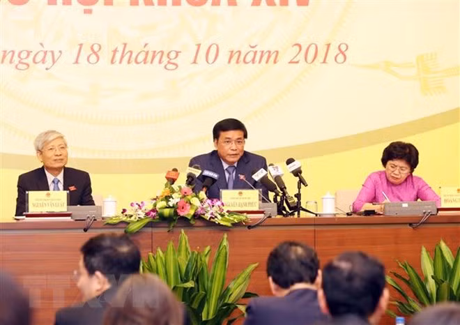 Tổng Thư ký Quốc hội Nguyễn Hạnh Phúc phát biểu tại họp báo
