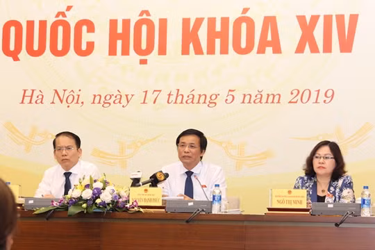 Quốc hội trở lại chất vấn theo nhóm vấn đề 