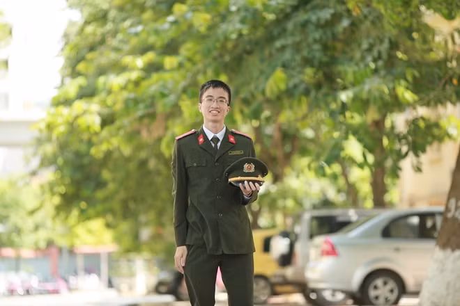 Trung uý Lê Minh Phương mong muốn trở thành một giảng viên giỏi ở mái trường Học viện ANND anh hùng