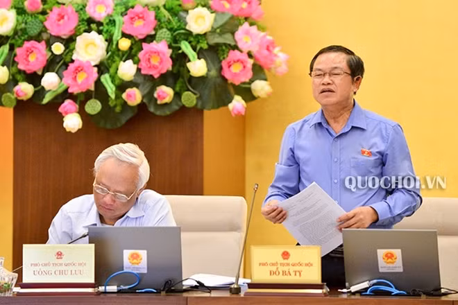 Phó Chủ tịch Quốc hội Đỗ Bá Tỵ