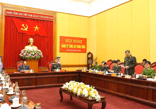 Toàn cảnh hội nghị.