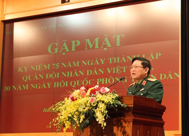 Bộ trưởng Ngô Xuân Lịch phát biểu tại buổi gặp mặt