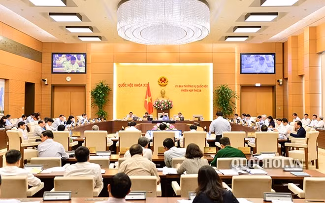 Toàn cảnh phiên họp