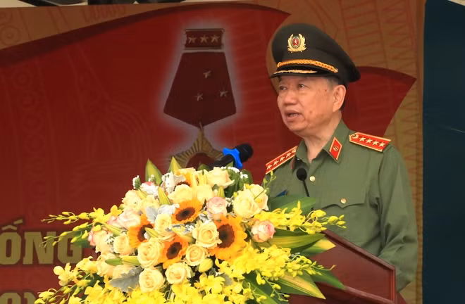 Bộ trưởng Tô Lâm phát biểu chỉ đạo tại buổi lễ.