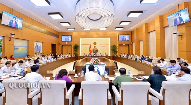 Toàn cảnh phiên họp