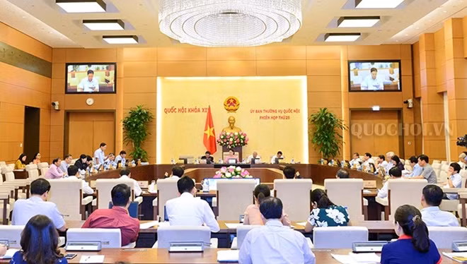 Toàn cảnh phiên họp