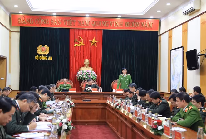 Thứ trưởng Nguyễn Duy Ngọc phát biểu tại hội nghị.