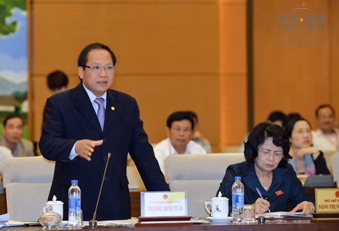 Bộ trưởng Trương Minh Tuấn trả lời chất vấn