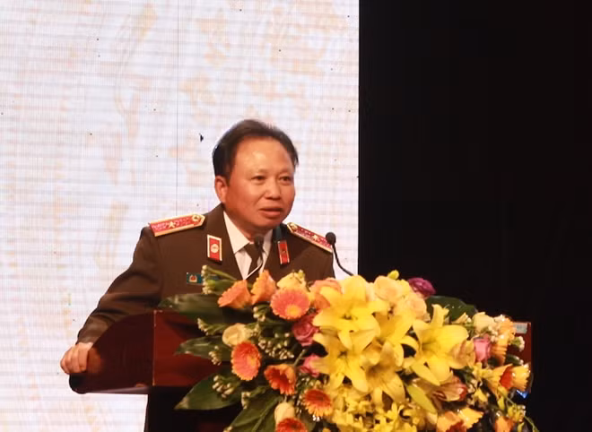 Thiếu tướng Mai Văn Hà phát biểu cảm ơn đồng chí Thứ trưởng
