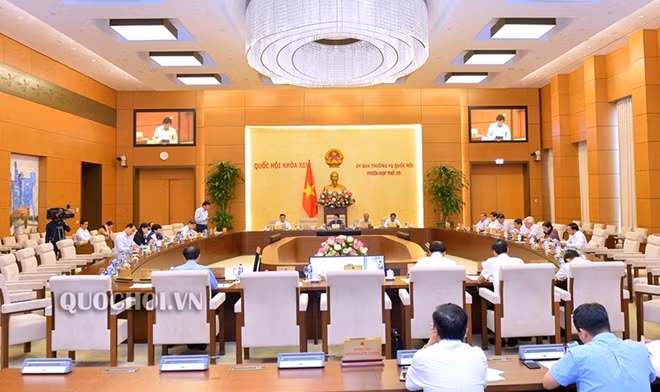Toàn cảnh phiên họp