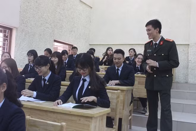 Sinh viên Hệ dân sự Học viện An ninh được sinh hoạt và học tập với hệ thống cơ sở vật chất khang trang, hiện đại